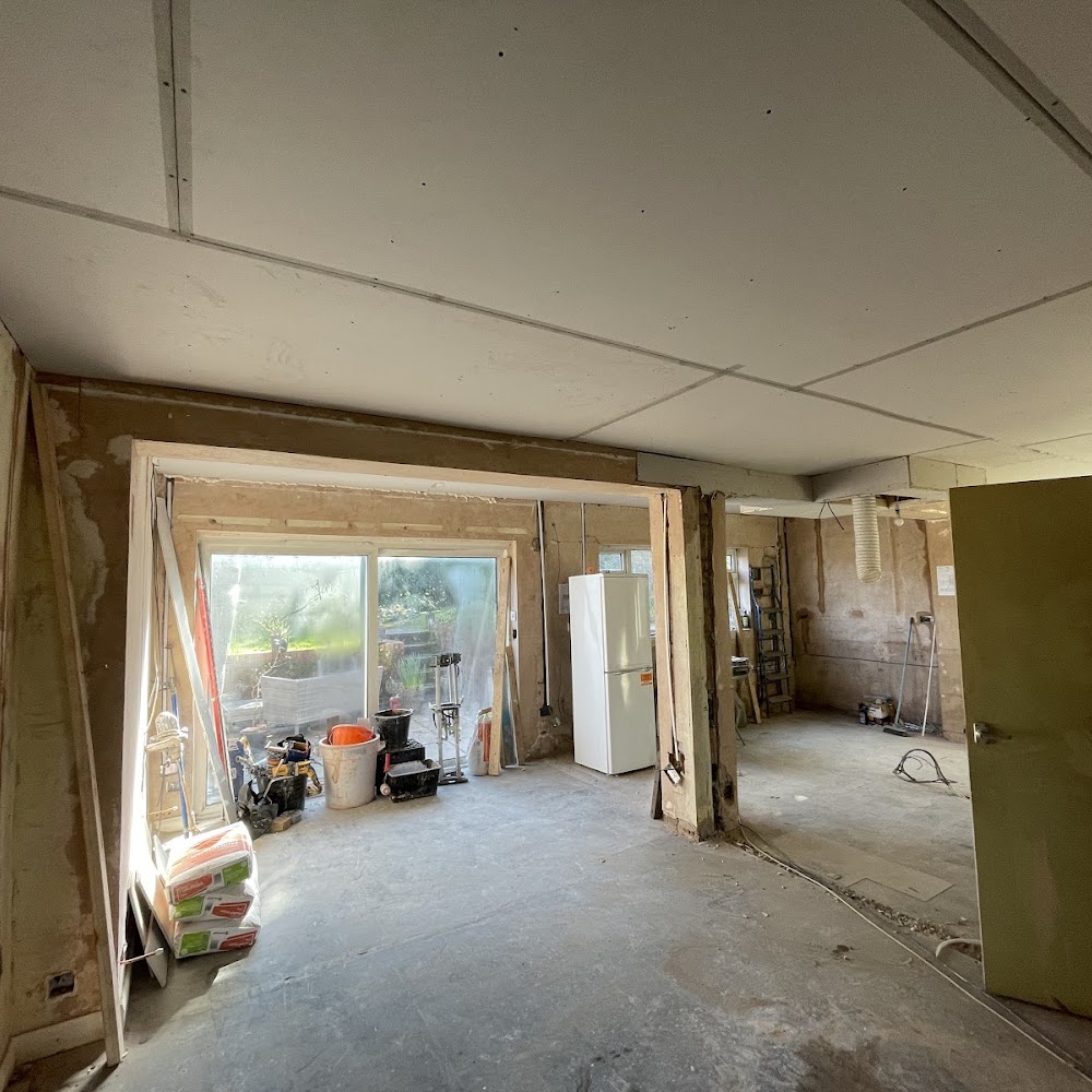 LRT Plastering & Tiling