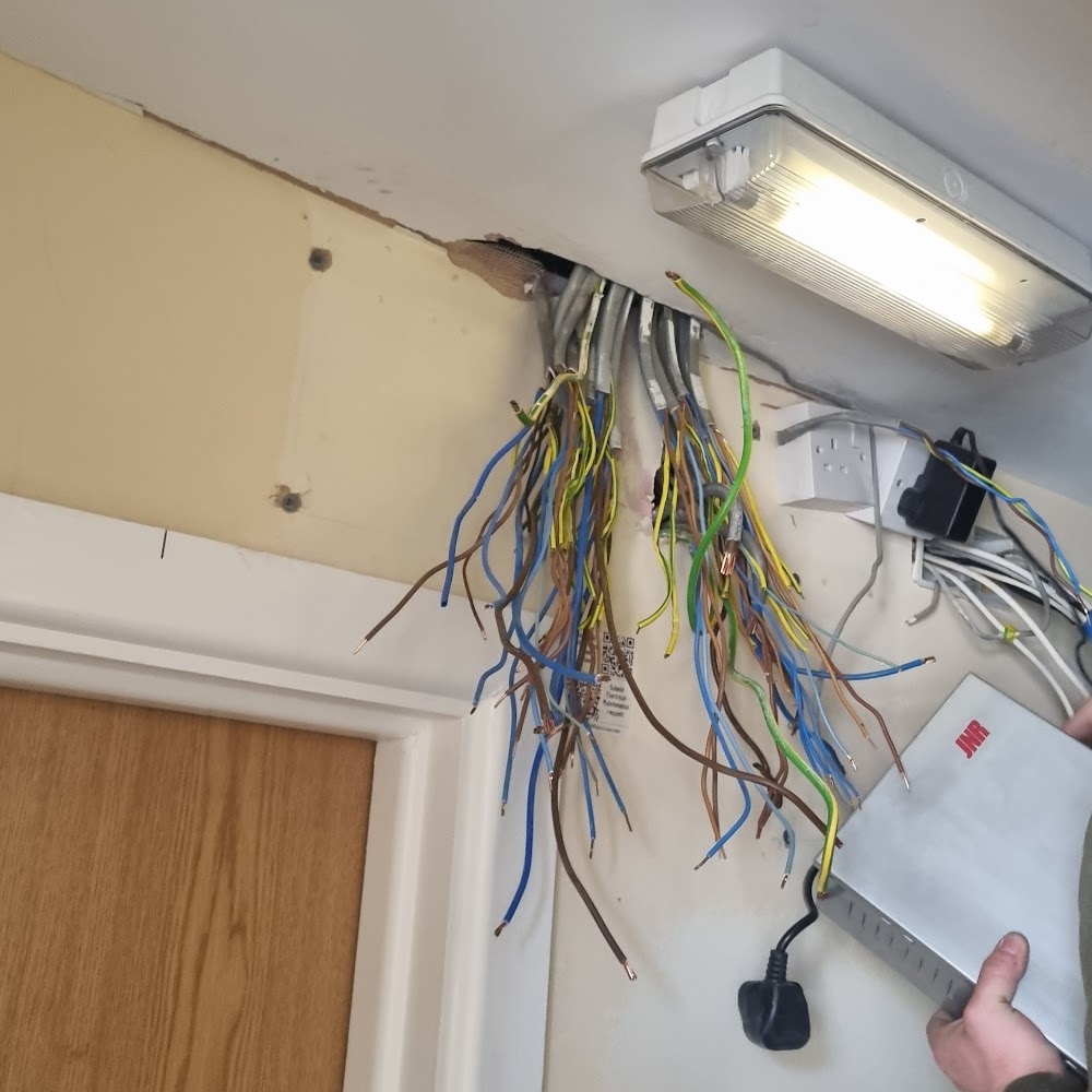 Cardiff Electricians ltd