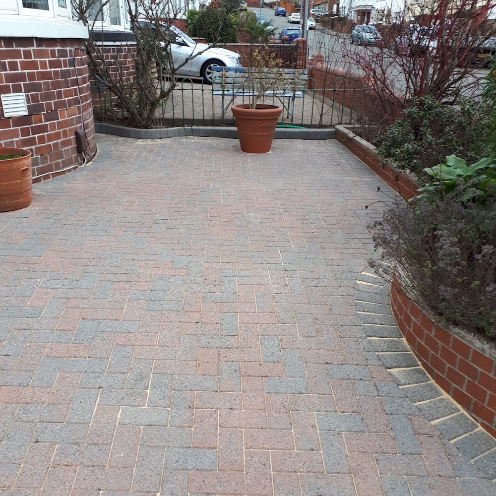 Beeclean Jetwash Driveway & Patio Cleaning