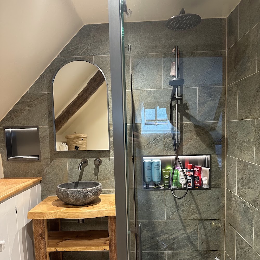 La Fabrico Tile, Bathroom, Wood flooring And Kitchen Showroom