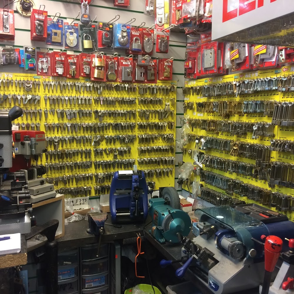 CS Lock Fitting & Key Cutting Centre - Leeds