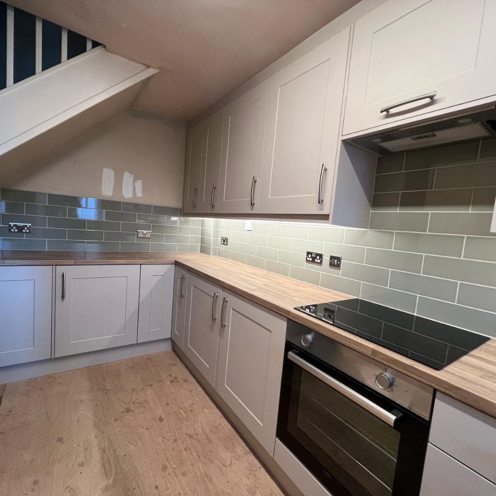 Apple Fitted Bedrooms, Bathrooms & Kitchens