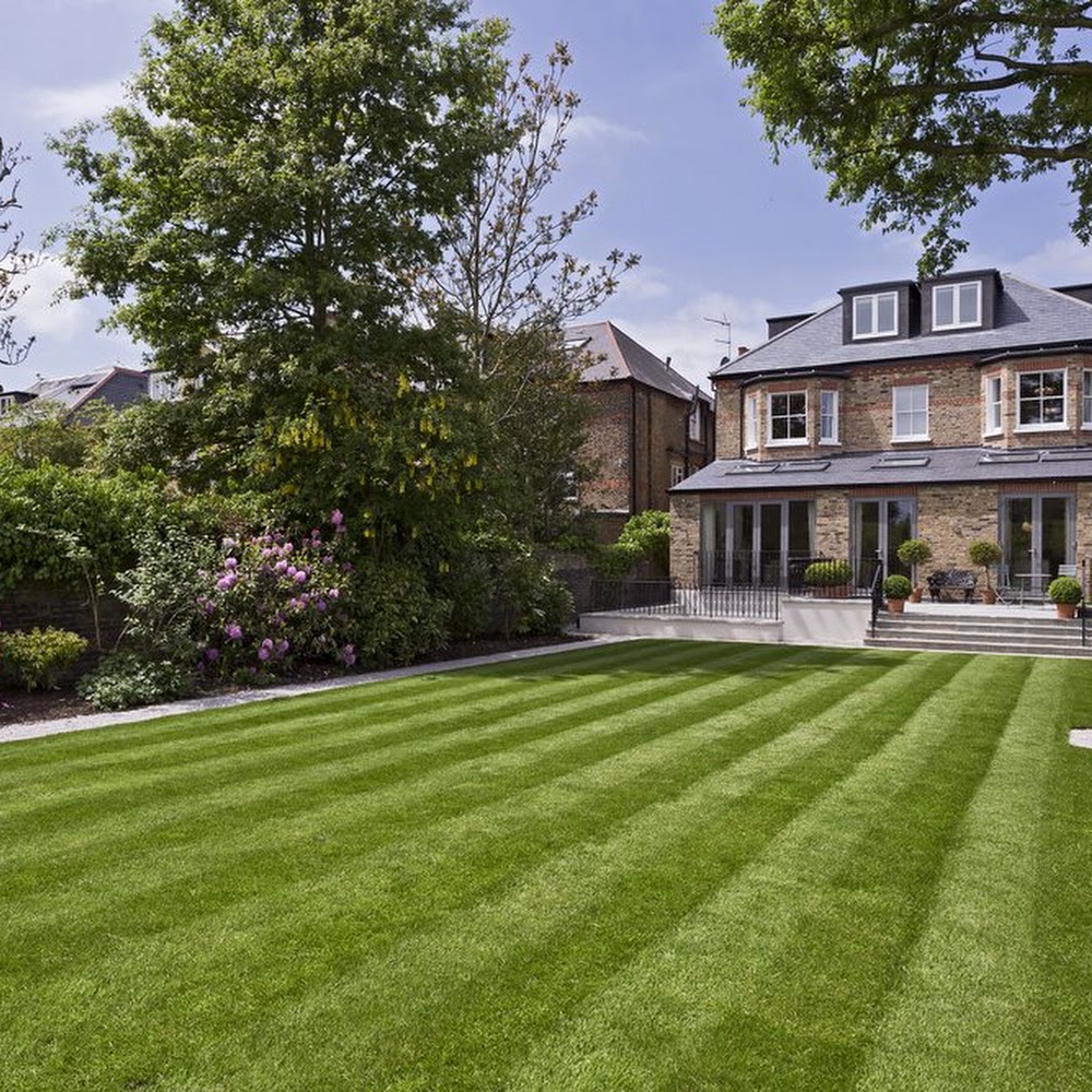 Eden Lawn Technicians
