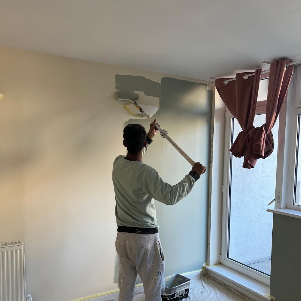EAST LONDON PAINTER LTD