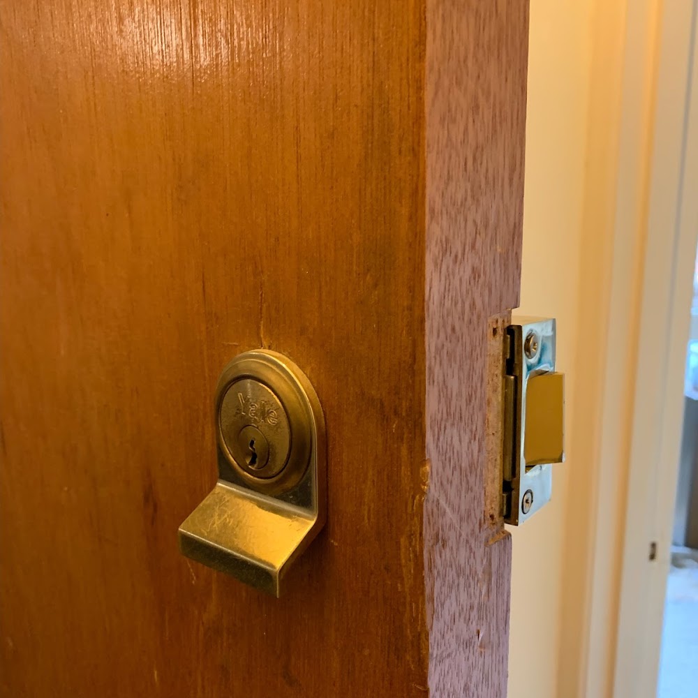 Secure Entry Locksmith Poplar