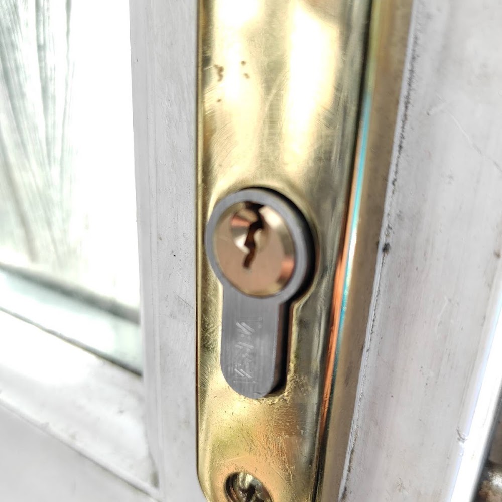 Morales Security Locksmiths Poplar