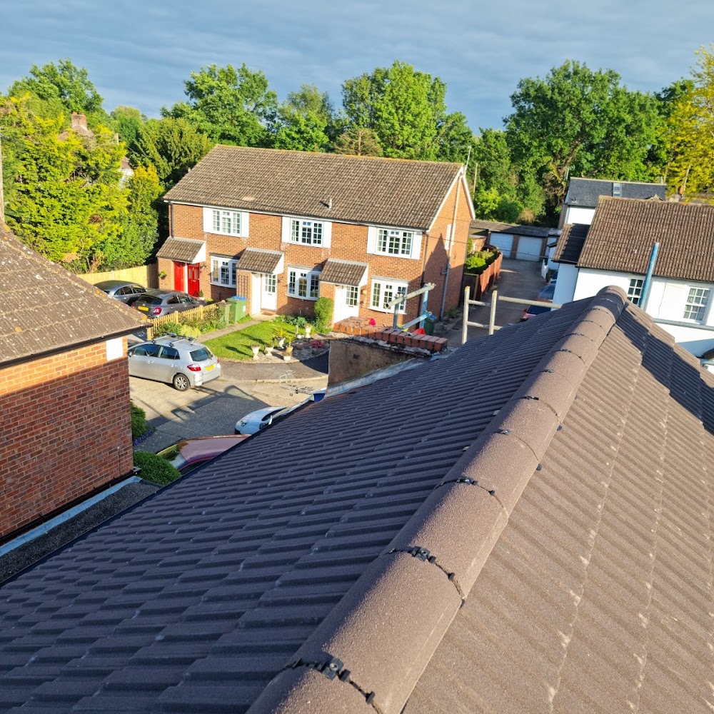 Signature Roofs Ltd