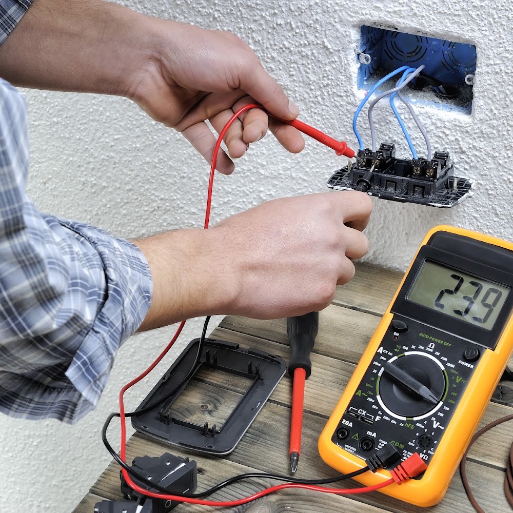 SmithTech Ltd - Electricians Sauna Steam Room Repair