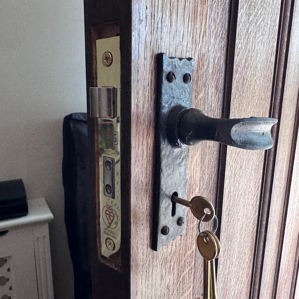 Pete S-Lock Locksmith Streatham