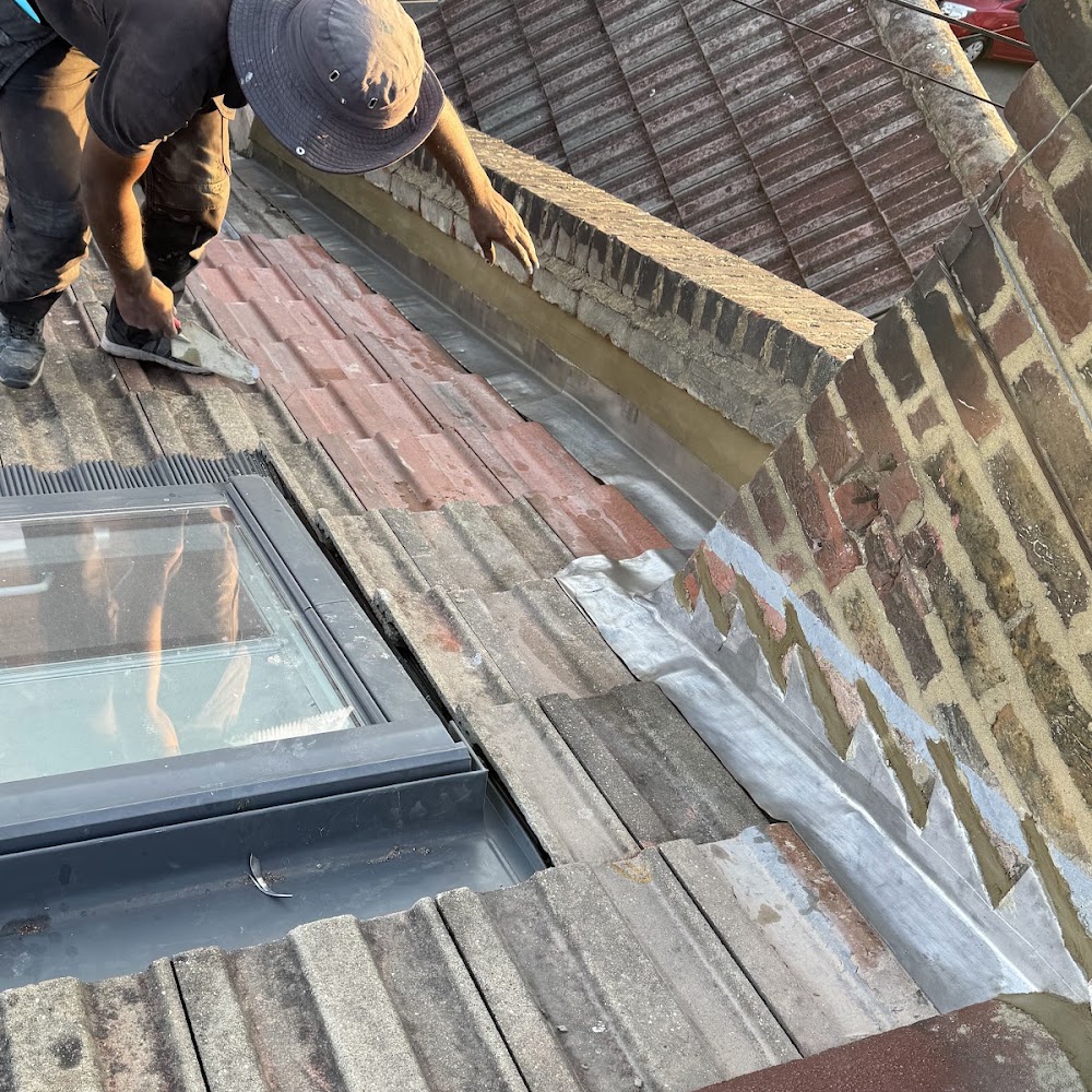 Roofer in Tooting