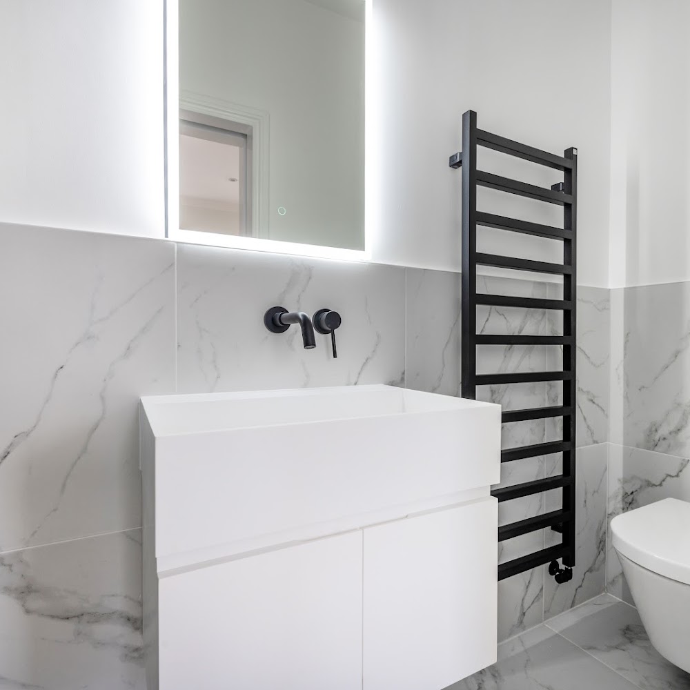 A & I Contractors Ltd