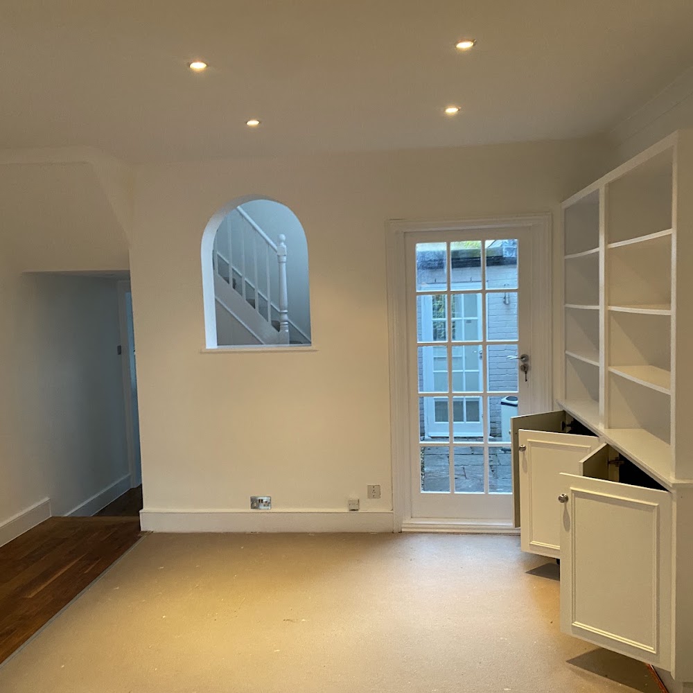 KM Painter & Decorator