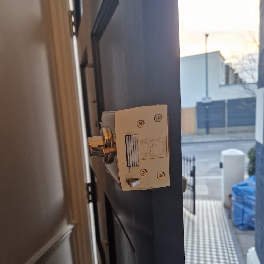 AA LOCKS & SECURITY MAIDA VALE
