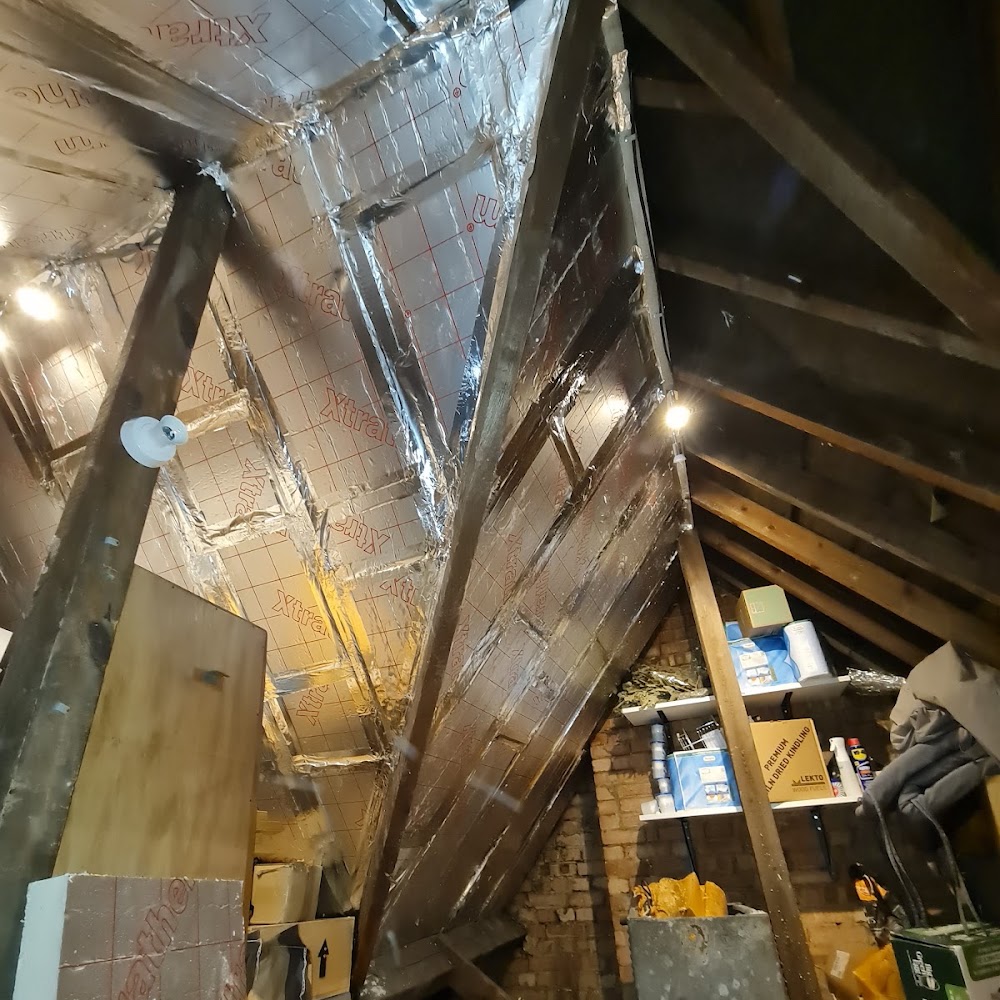 Lee West T/A Red Squirrel Insulation