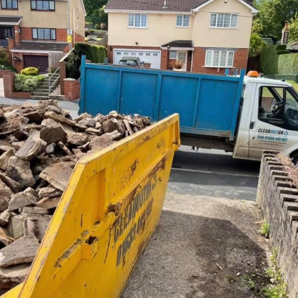 Clearout UK ltd - Skip hire
