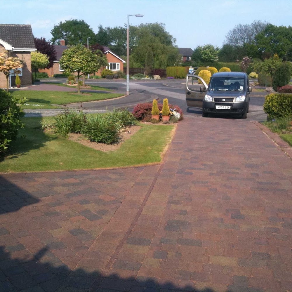 Drive Revive Driveway and Patio Cleaning