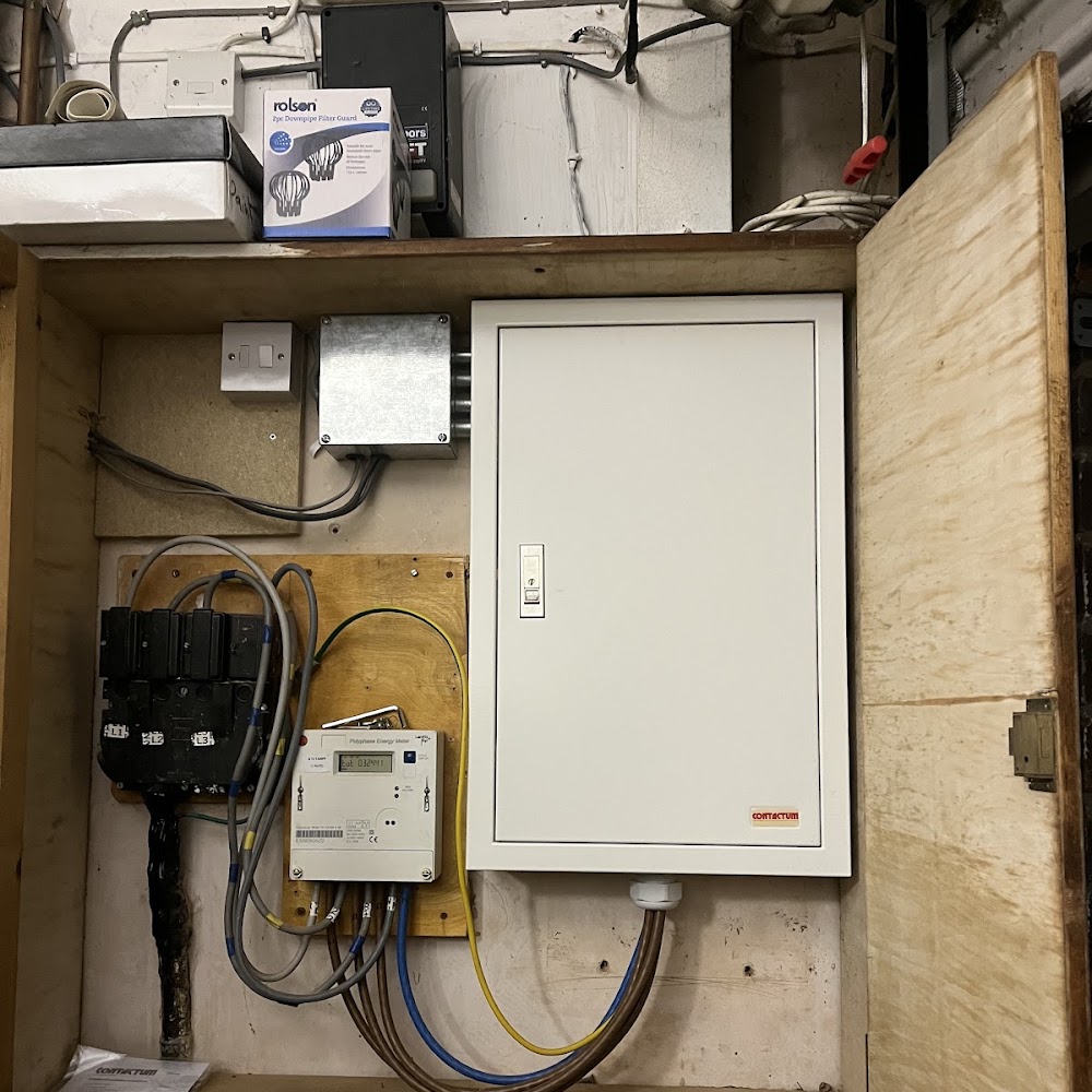 Lightning Electric Services Ltd