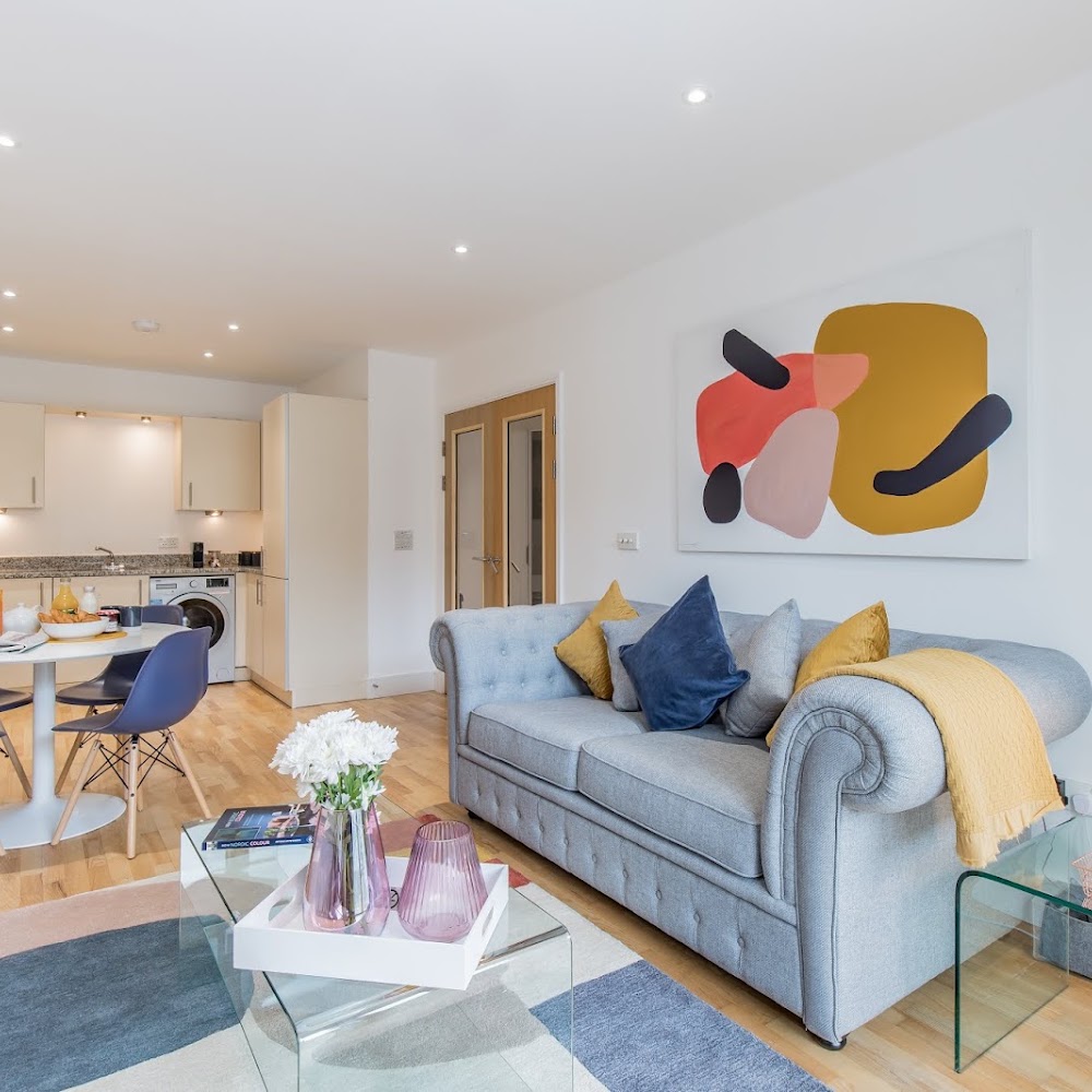 Kerr-Brown Decorating
