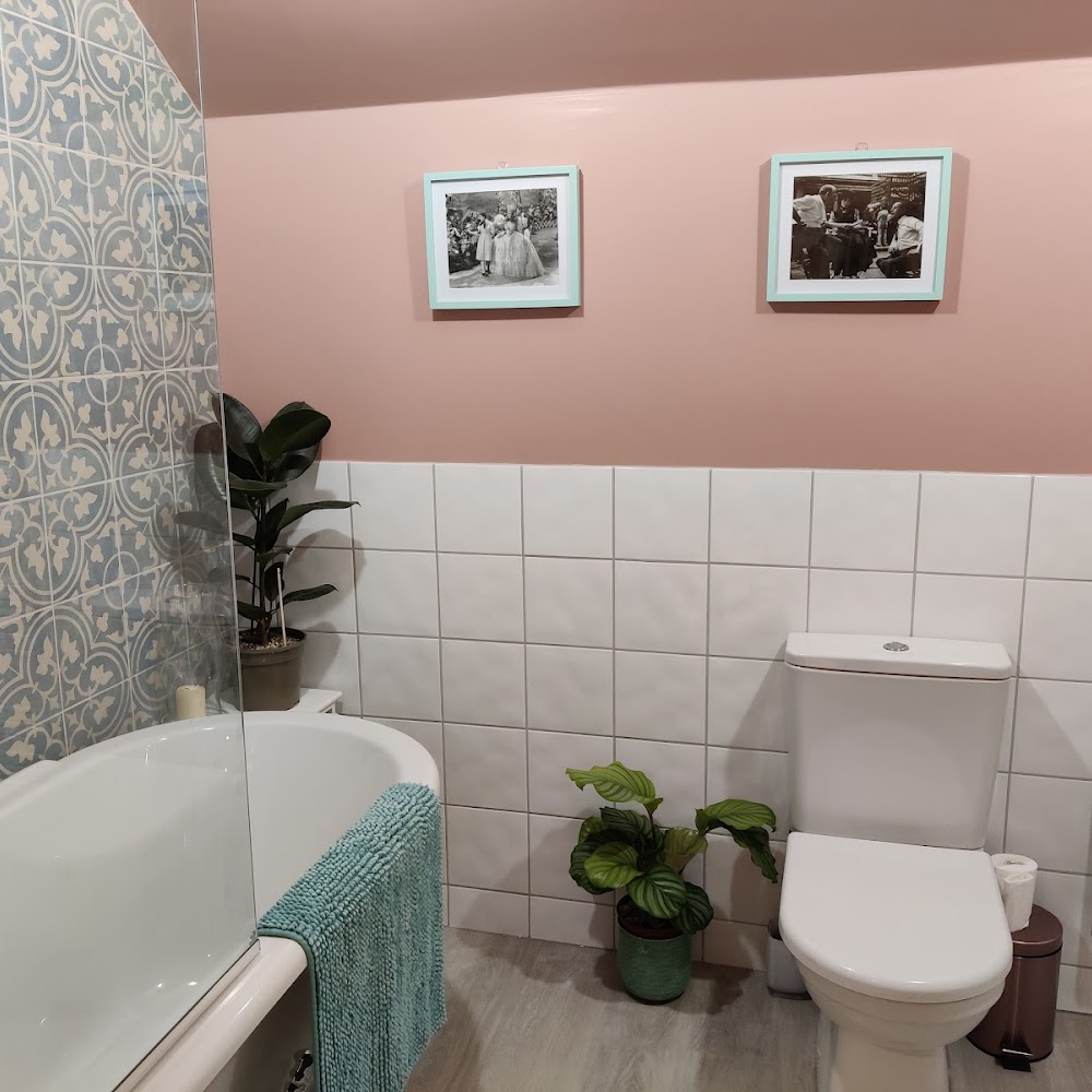 M & K Bathrooms