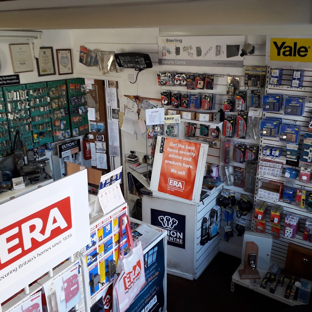 Universal Locksmiths