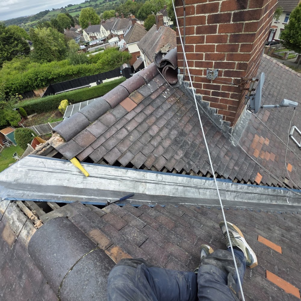 CR ROOFING
