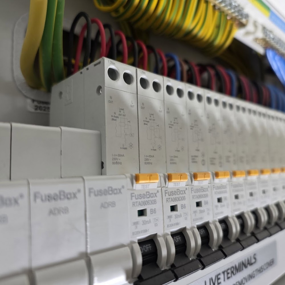 Phaze Electrics