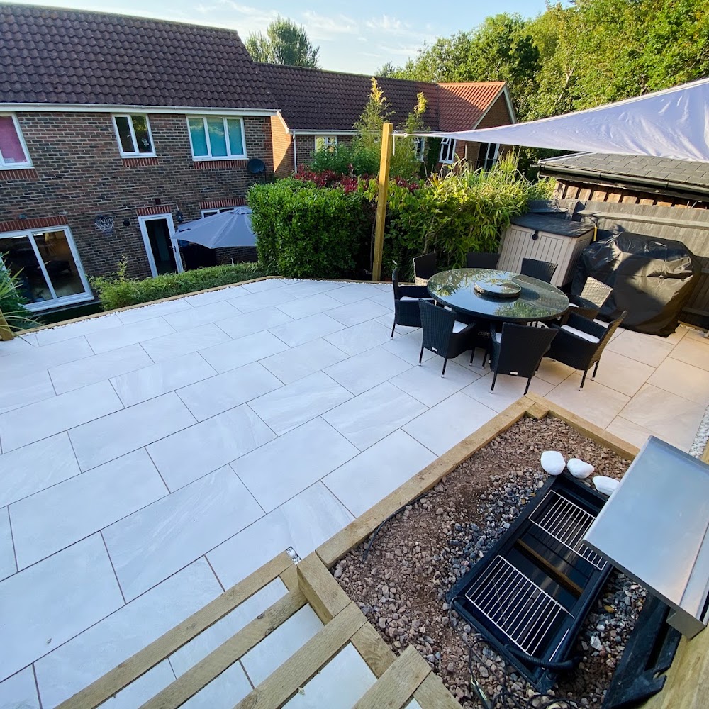 T J Mitcheson LTD | Hampshire & Southampton Builders & Landscapers