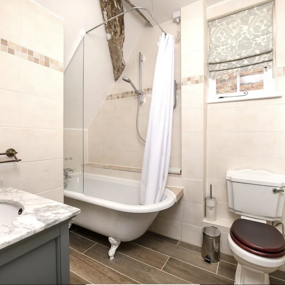 Ashurst Happy Homes