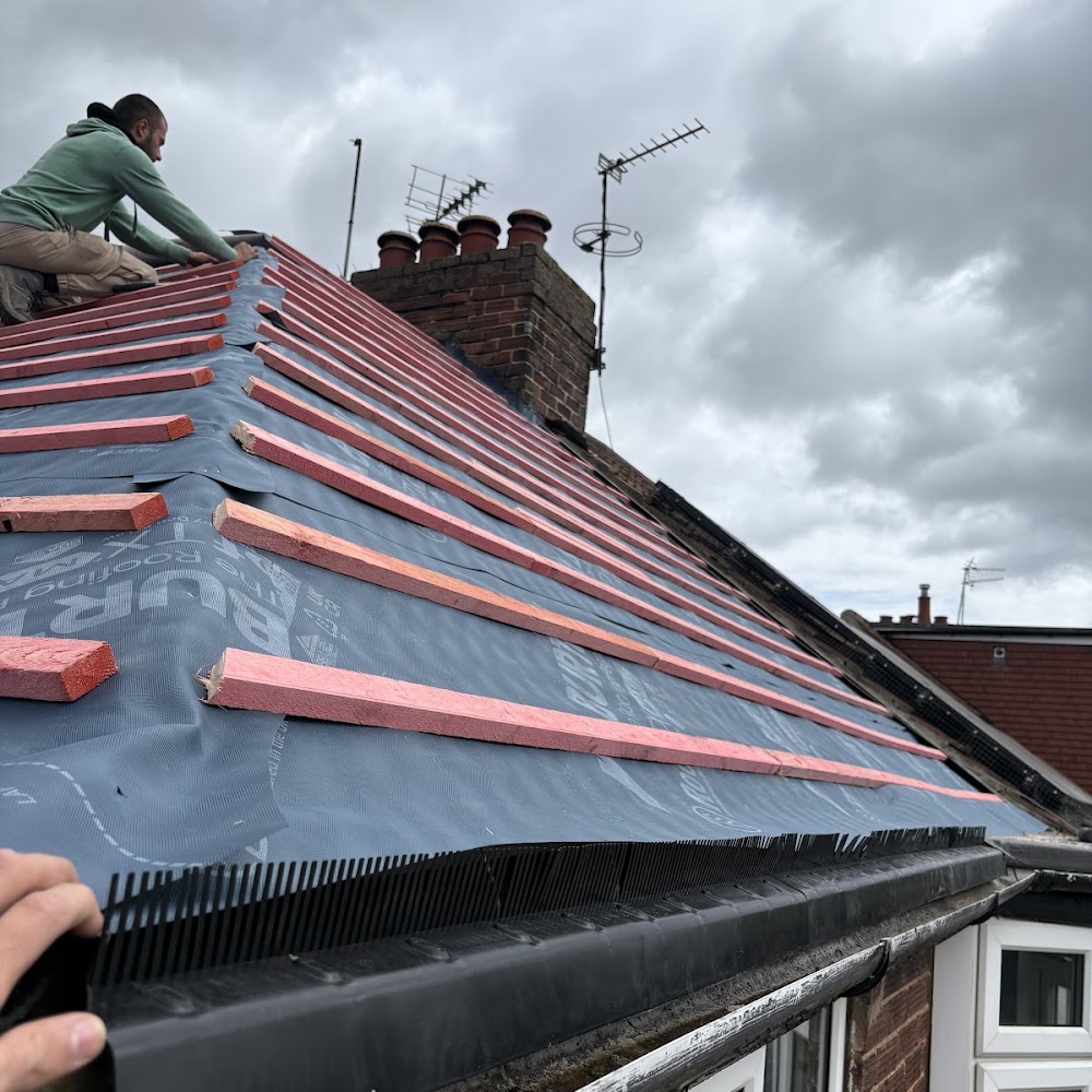 FJ Roofing & Gutters