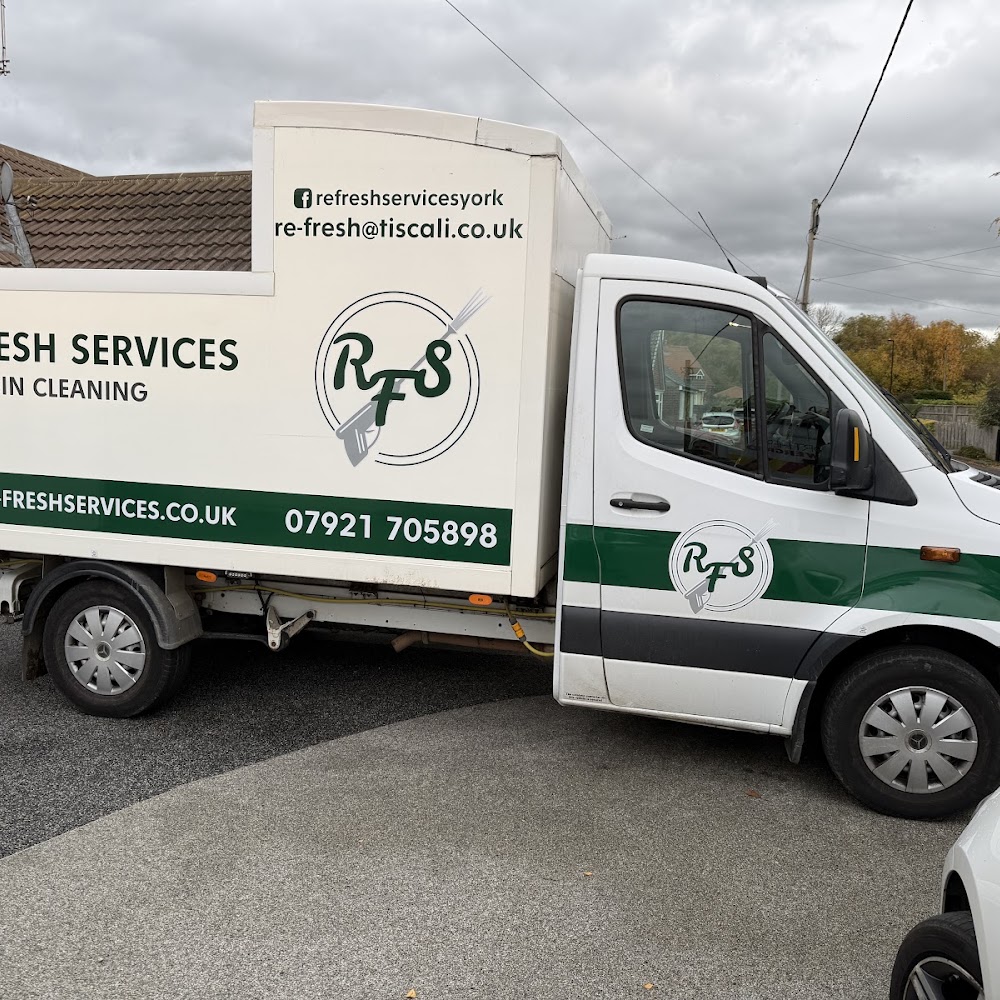 Refresh Services Wheelie bin cleaning