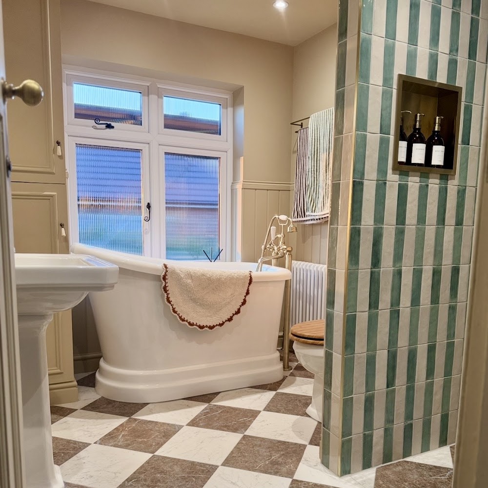 Greenwood Bespoke Tiling and bathroom