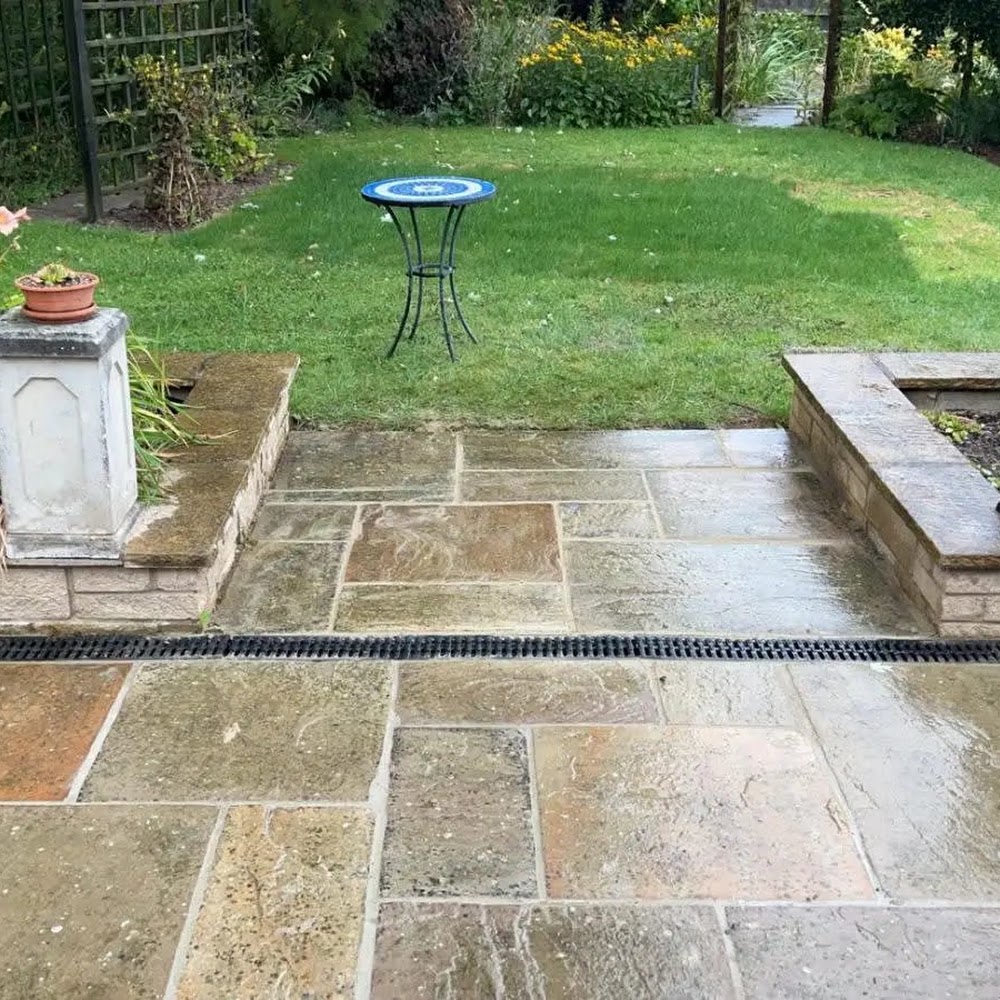 L A Groundworks & Landscaping